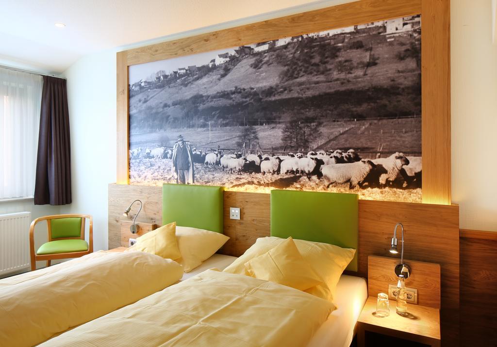Landgasthof Kaiser Bad Wünnenberg Zimmer foto