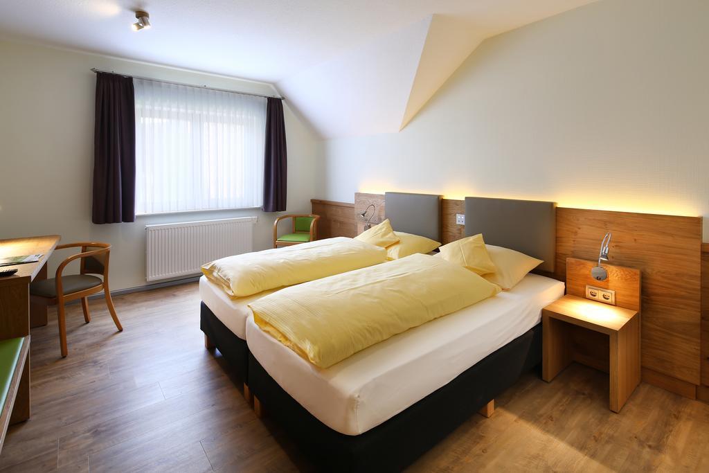 Landgasthof Kaiser Bad Wünnenberg Zimmer foto