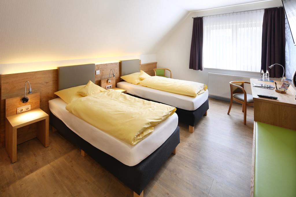 Landgasthof Kaiser Bad Wünnenberg Zimmer foto