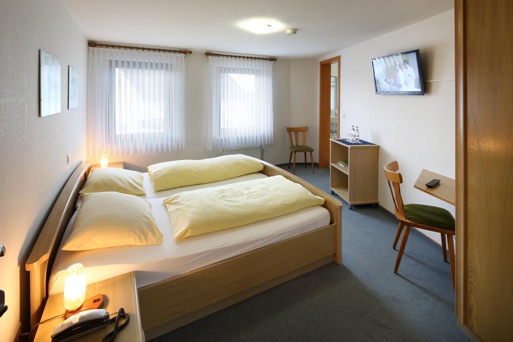 Landgasthof Kaiser Bad Wünnenberg Zimmer foto