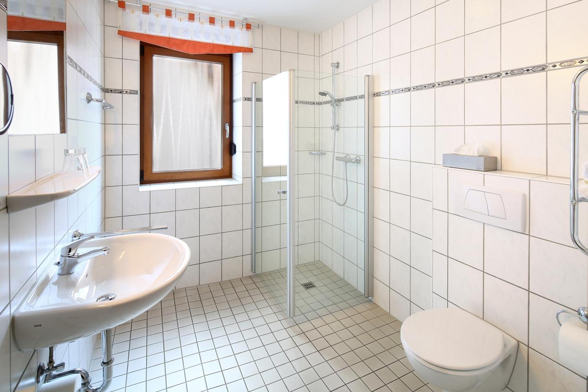 Landgasthof Kaiser Bad Wünnenberg Zimmer foto